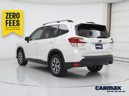 White 2019 Subaru Forester 2.5I Premium