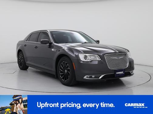 2018 Chrysler 300 Touring