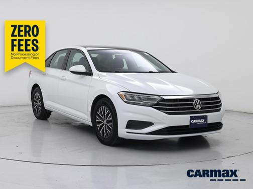 White 2019 Volkswagen Jetta SE