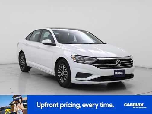 White 2019 Volkswagen Jetta SE