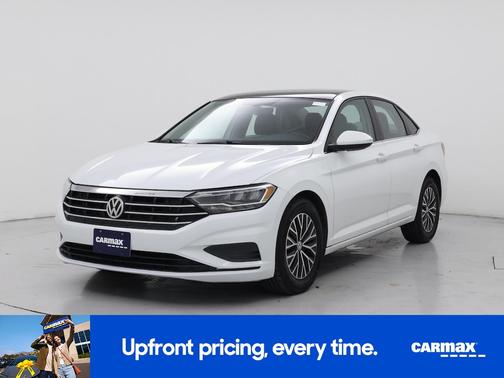 White 2019 Volkswagen Jetta SE