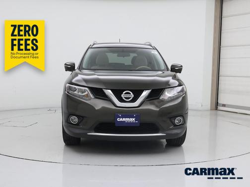Green 2015 Nissan Rogue SL