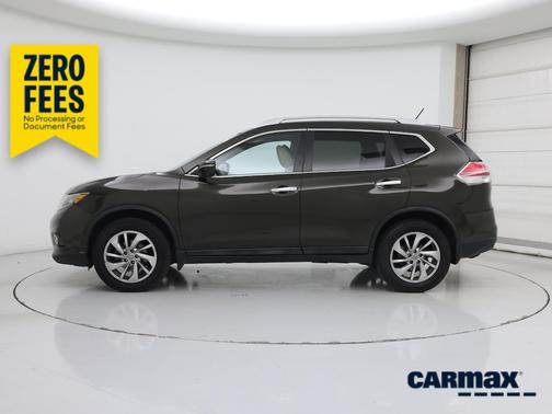 Green 2015 Nissan Rogue SL