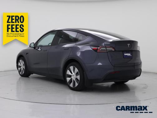 Silver 2023 Tesla Model Y Long Range