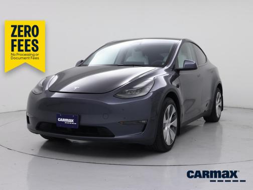 Silver 2023 Tesla Model Y Long Range