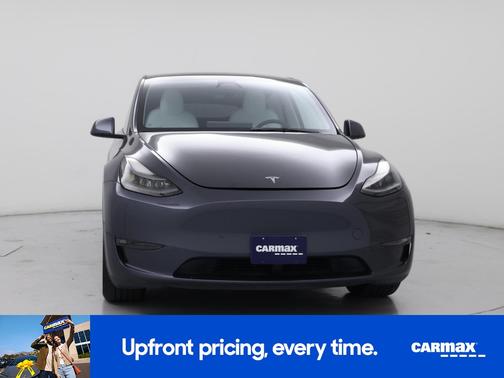 Silver 2023 Tesla Model Y Long Range