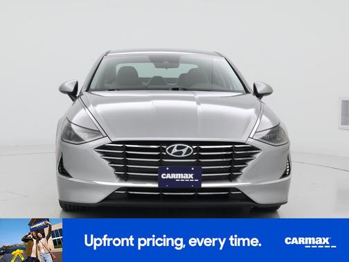 2022 Hyundai SONATA SE