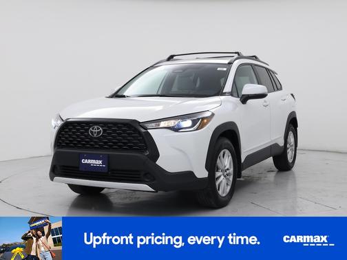 White 2024 Toyota Corolla Cross LE