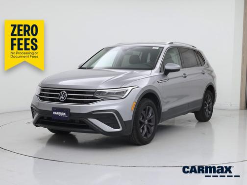 Gray 2022 Volkswagen Tiguan SE