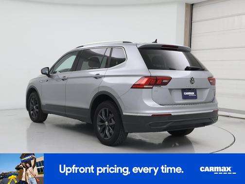 Gray 2022 Volkswagen Tiguan SE