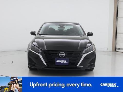 Black 2025 Nissan Altima SV