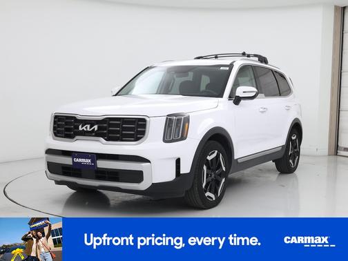 White 2025 Kia Telluride S