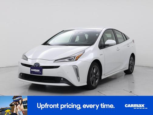 White 2022 Toyota Prius XLE