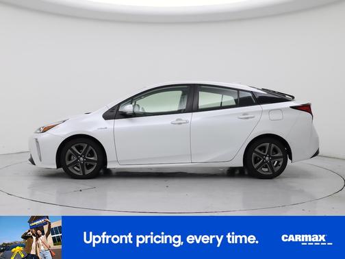 White 2022 Toyota Prius XLE