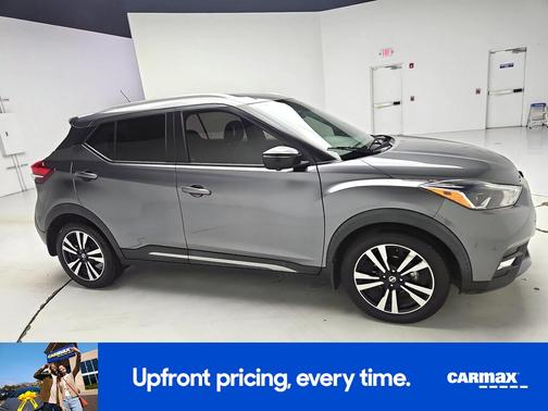 2019 Nissan Kicks SR