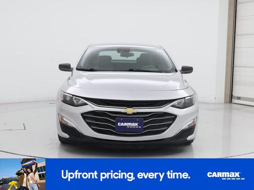 Silver 2022 Chevrolet Malibu LS