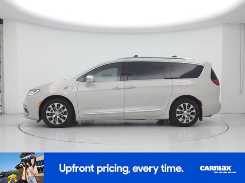 Gray 2021 Chrysler Pacifica Hybrid Pinnacle
