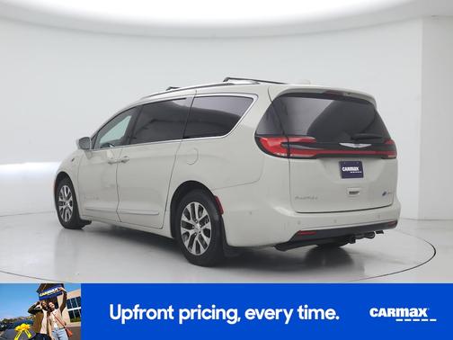 Gray 2021 Chrysler Pacifica Hybrid Pinnacle