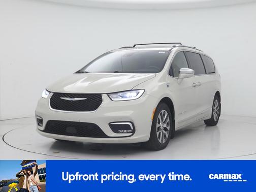 Gray 2021 Chrysler Pacifica Hybrid Pinnacle