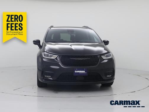 Black 2023 Chrysler Pacifica Touring L