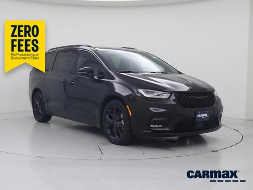 Black 2023 Chrysler Pacifica Touring L