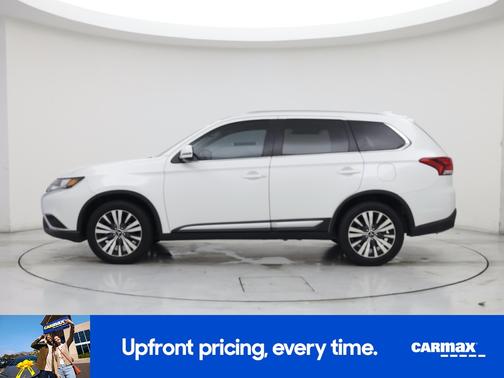 White 2019 Mitsubishi Outlander SEL