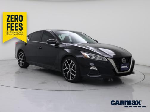 Black 2019 Nissan Altima SR
