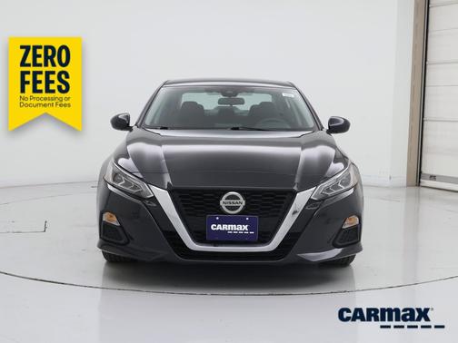 Blue 2022 Nissan Altima SV
