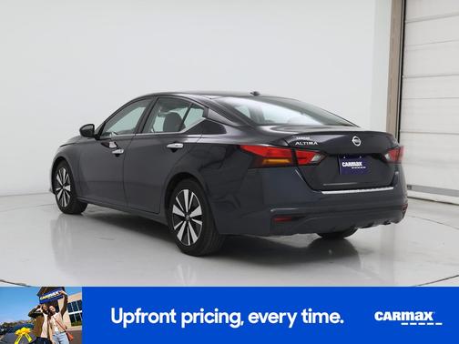 Blue 2022 Nissan Altima SV