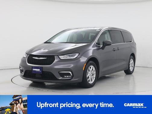 Gray 2023 Chrysler Pacifica Touring L