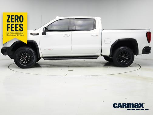 White 2023 GMC Sierra 1500 AT4X