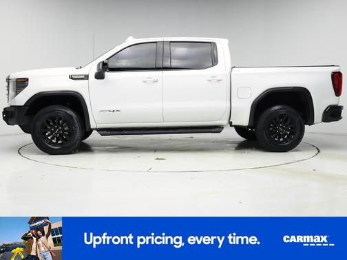 White 2023 GMC Sierra 1500 AT4X