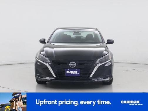 Black 2024 Nissan Altima SV
