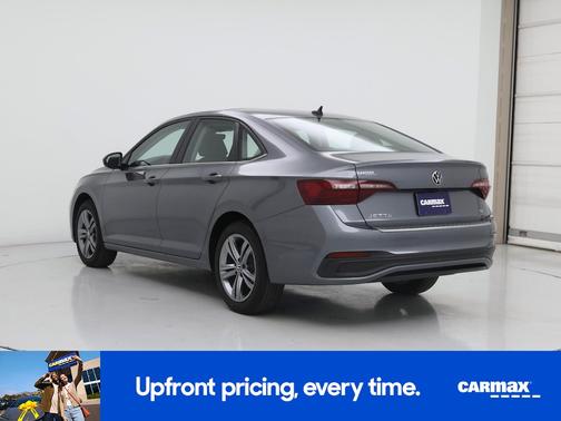 Gray 2024 Volkswagen Jetta SE