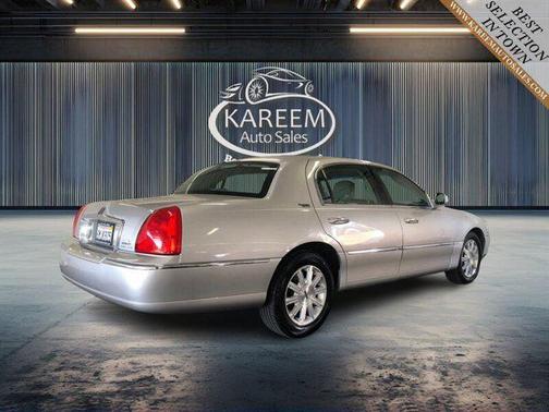 2009 Lincoln Town Car Signature