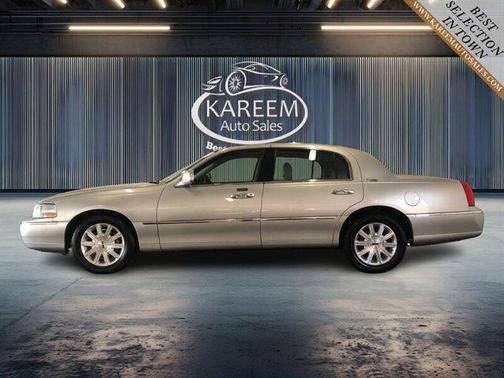 2009 Lincoln Town Car Signature