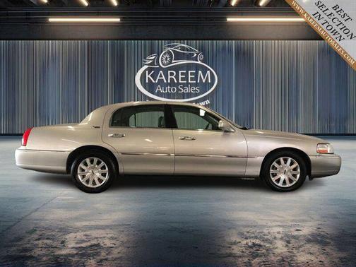 2009 Lincoln Town Car Signature