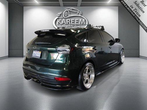 2017 Ford Focus ST Base