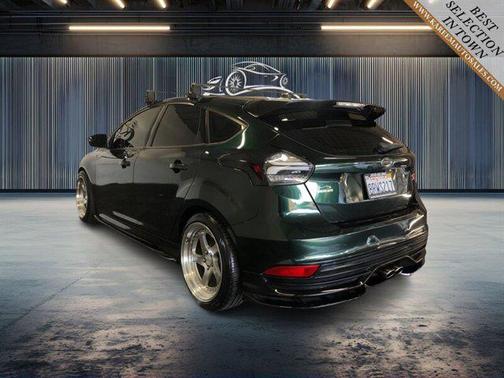 2017 Ford Focus ST Base