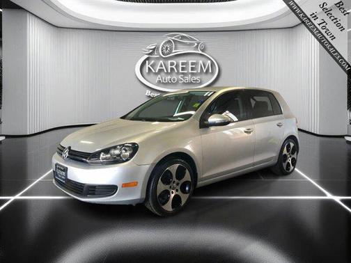 Reflex Silver Metallic 2011 Volkswagen Golf 2.5L