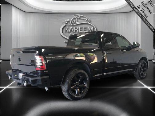 Brilliant Black Crystal Pearlcoat 2018 RAM 1500 Express