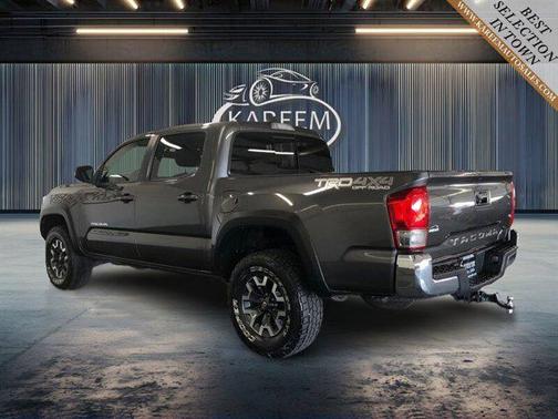 2017 Toyota Tacoma SR