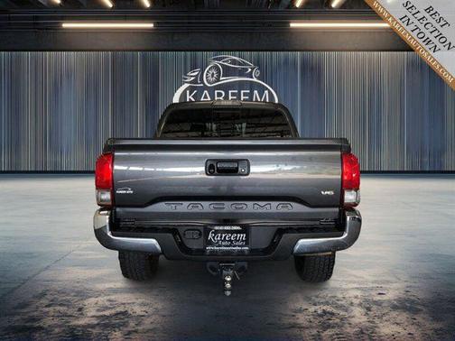 2017 Toyota Tacoma SR