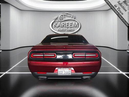 2018 Dodge Challenger SXT