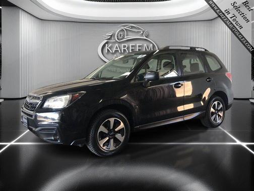 Crystal Black Silica 2017 Subaru Forester 2.5i