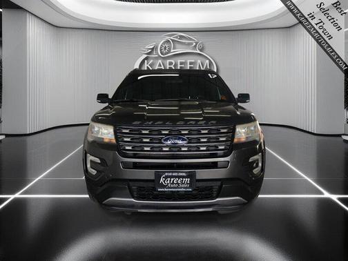 Magnetic 2017 Ford Explorer XLT