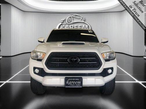 2016 Toyota Tacoma TRD Sport