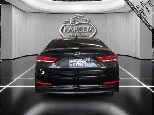 Phantom Black 2018 Hyundai ELANTRA SEL