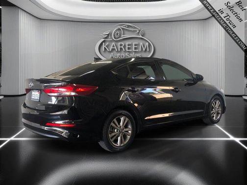 Phantom Black 2018 Hyundai ELANTRA SEL