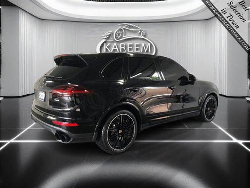 2016 Porsche Cayenne Turbo S